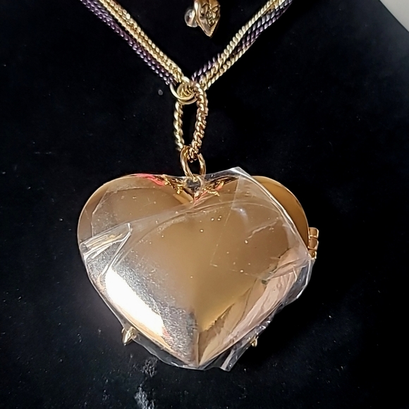 New! BETSEY JOHNSON Hollywood Glam Leopard Firefly Pill Locket Necklace. - Picture 8 of 12
